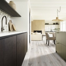 comment poser un sol vinyle dans une salle de bain