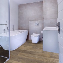 sol PVC rouleau salle de bain