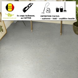 comment poser un sol PVC en rouleau