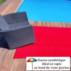 gazon synthétique autour piscine