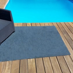 comment couper du gazon synthétique