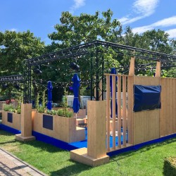 tapis événementiel bleu