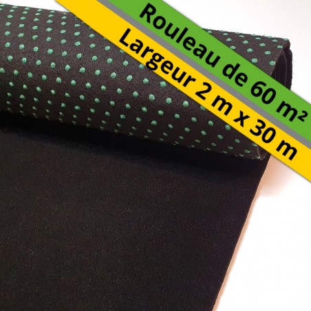 tapis de cérémonie et stand noir