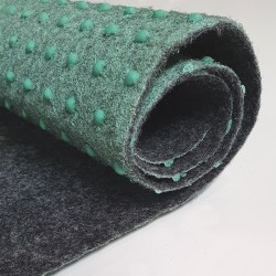 couper du gazon synthétique