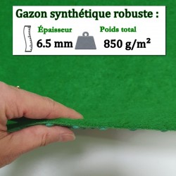gazon synthétique autour piscine