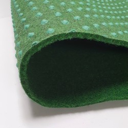 aspirateur pour gazon synthétique