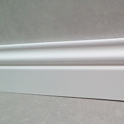 achat de plinthe en bois moulurée de style louis XV