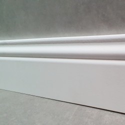 poser des plinthes bois