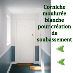 baguette en bois moulurée blanche