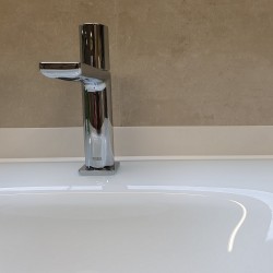 plinthe PVC blanche crédence